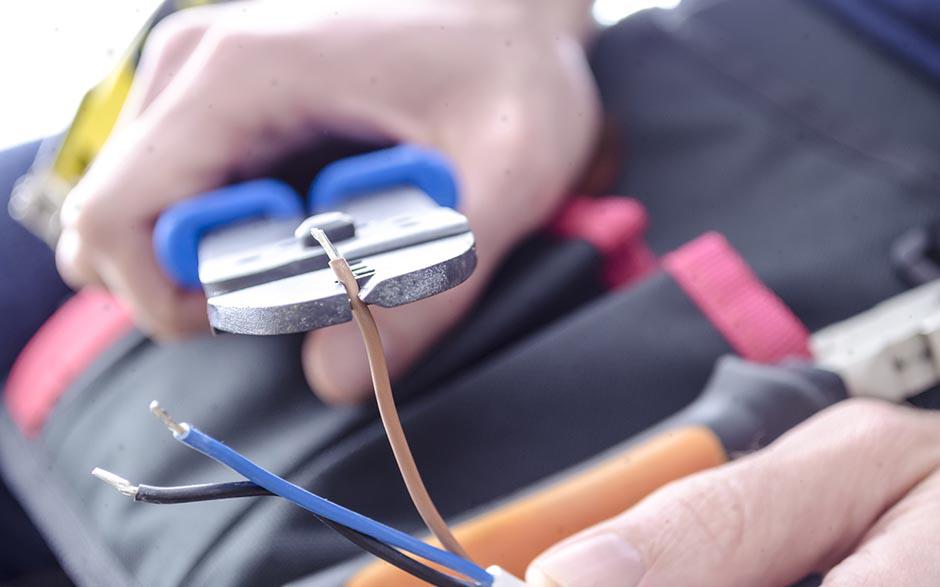 besoin d'un électricien Poissy